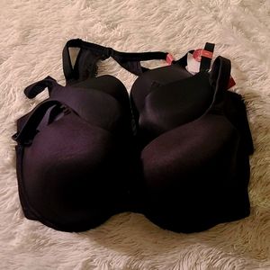 Cacique bras size 38H
